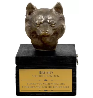 Chihuahua à poil long - une urne avec une gravure et une sculpture de chien, un dernier adieu, un produit fait à la main de la marque Art-Dog