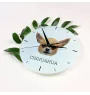 Chihuahua Kurzhaar - geometrische Wanduhr mit Bild und Aufschrift der Marke Art-Dog