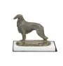 Barsoi, Russischer Jagdwindhund, Barzaia IV - Hundestatue, Figur auf weißem Sockel, Trophäe für die Art-Dog-Hundeaustellung.