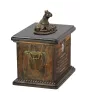 Boxer, Deutscher Boxer III - Eine Urne für die Asche eines Hundes, eine Urne mit einer Statue, eine personalisierte Hundeurne von der Marke Art-Dog.