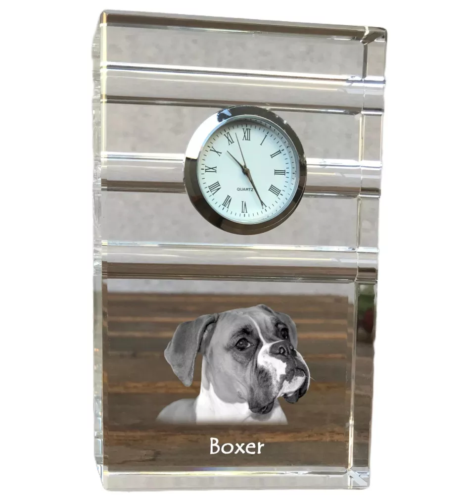 Boxer I - une horloge en verre avec une photo, une photo de chien dans un cristal, une horloge de bureau personnalisée de la marque Art-Dog
