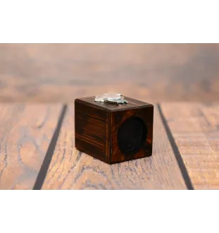 Boxer II - bougeoir en bois avec un chien, un souvenir unique après la perte d'un chien, une œuvre artisanale de la marque Art-Dog