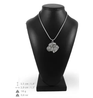 Boxer I - un collier avec un chien, un pendentif de chien sur une chaîne en argent, un bijou unique de la marque Art-Dog