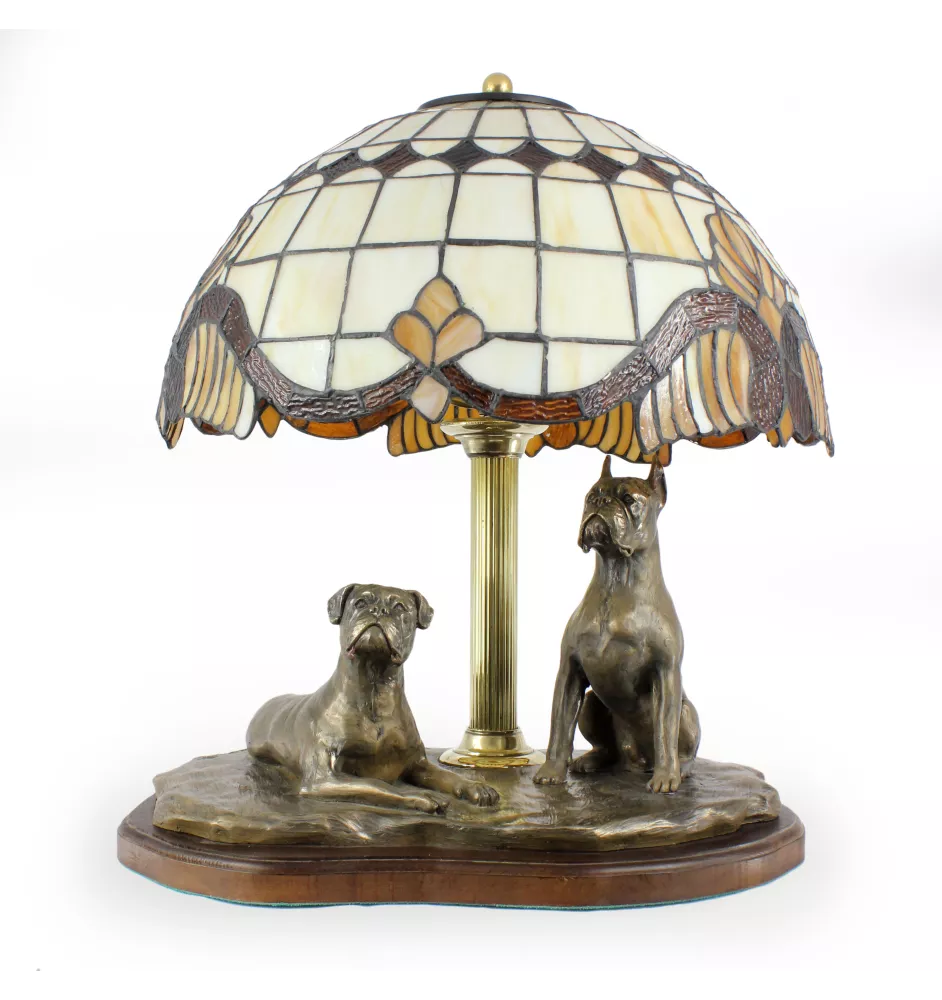 Boxer - lampe avec un abat-jour en vitrail, lampe de table avec une statuette de chien, décoration intérieure dans le style rétro de la marque Art-Dog