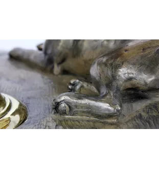 Boxer, Deutscher Boxer - Lampe mit einem Lampenschirm aus Tiffanyglas, Tischlampe mit einer Hunde-Statuette, Inneneinrichtung im Retro-Stil der Marke Art-Dog