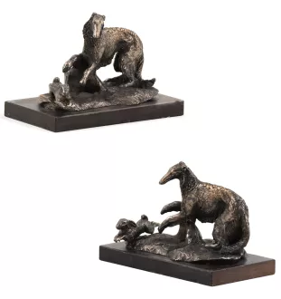 Boxer, Deutscher Boxer III - Hundestatue, Figur auf weißem Sockel, Trophäe für die Art-Dog-Hundeaustellung.