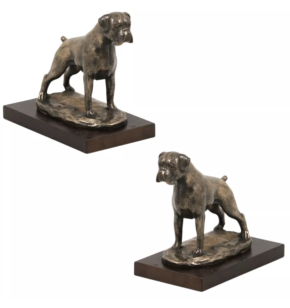 Boxer, Deutscher Boxer III - Hundestatue, Figur auf weißem Marmor, Trophäe für die Art-Dog-Hundeaustellung