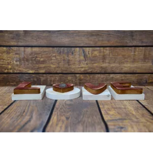 Owczarek francuski Briard drewniany napis love Art-Dog