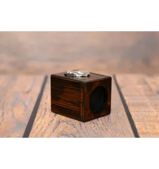 Dogue argentin, Dogo argentino - bougeoir en bois avec un chien, un souvenir unique après la perte d'un chien, une œuvre artisanale de la marque Art-Dog