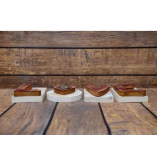 Bordeauxdogge, Dogue de Bordeaux I - Holzschriftzug LOVE, Innendekoration mit Hund, entzückende Dekoration für das Regal der Marke Art-Dog