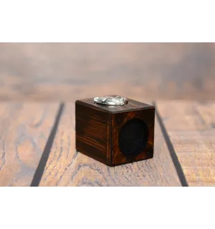 Dogue de Bordeaux, French Mastiff, Bordeauxdog I - wooden candle holder with a dog, a unique souvenir after losing a dog, a handicraft from the Art-Dog brand