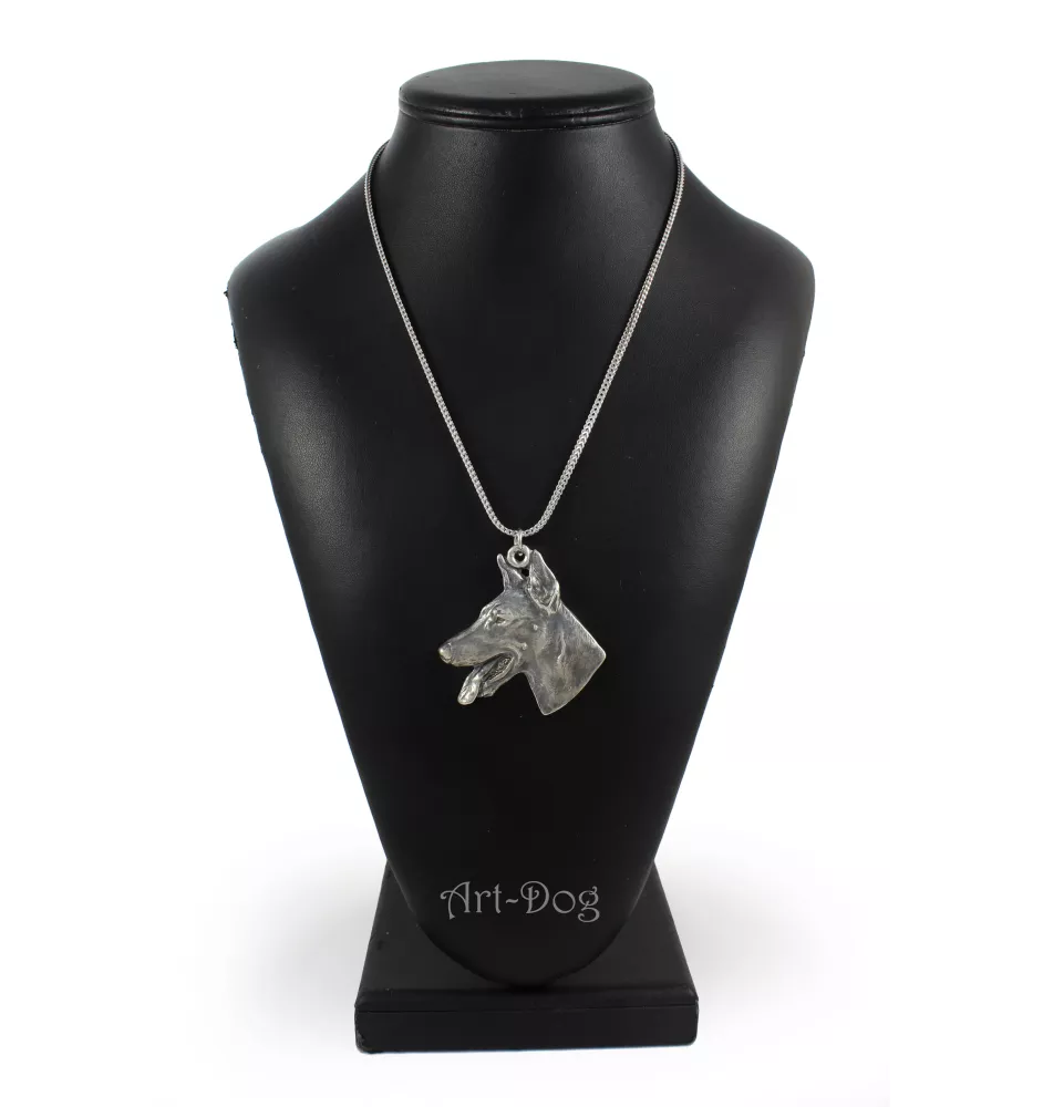 Dobermann, Dobermann Pinscher - un collier avec un chien, un pendentif de chien sur une chaîne en argent, un bijou unique de la marque Art-Dog