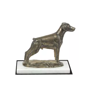 Dobermann II - Hundestatue, Figur auf weißem Marmor, Trophäe für die Art-Dog-Hundeaustellung