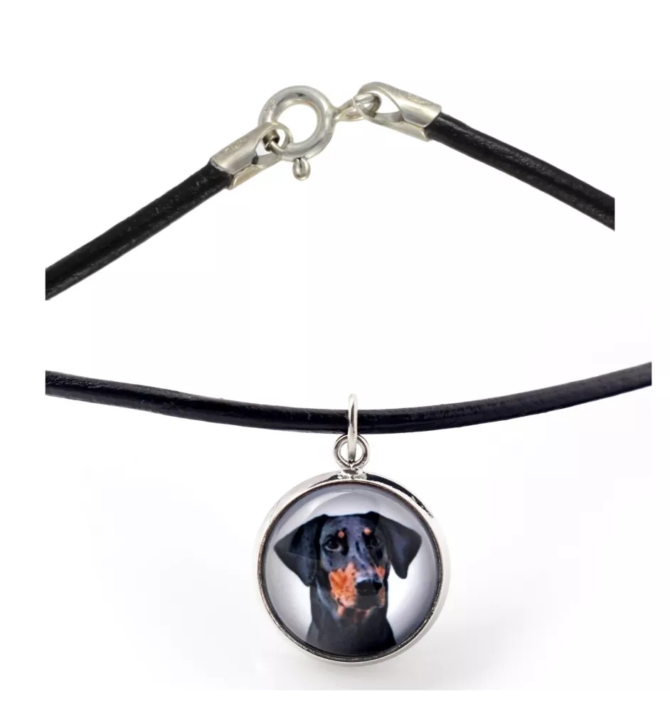 Doberman naszyjnik w pudełku ze zdjęciem Art-Dog