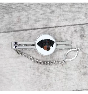Dobermann - geometrische Krawattennadel mit Bild und Schriftzug von Art-Dog