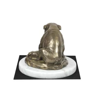 Bulldogge II - Hundestatue, Figur auf weißem Marmor, Trophäe für die Art-Dog-Hundeaustellung