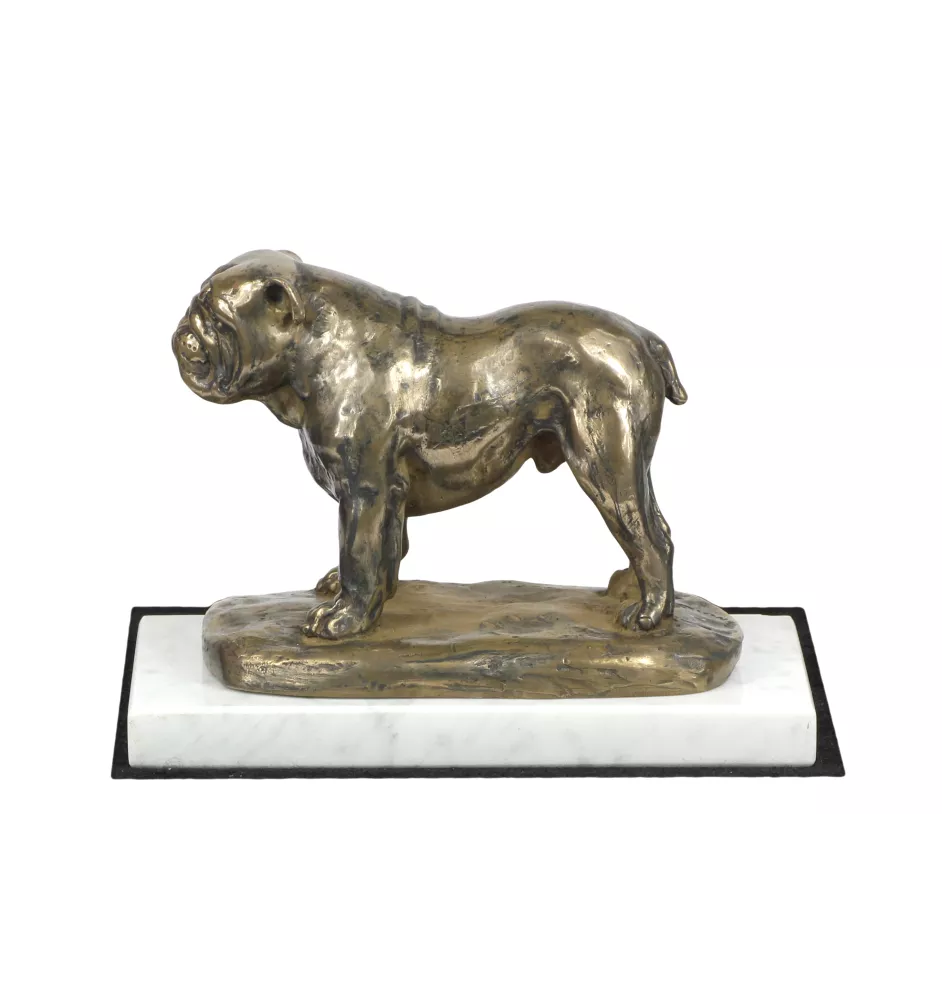 Bulldog, Englische Bulldogge - Hundestatue, Figur auf weißem Marmor, Trophäe für die Art-Dog-Hundeaustellung