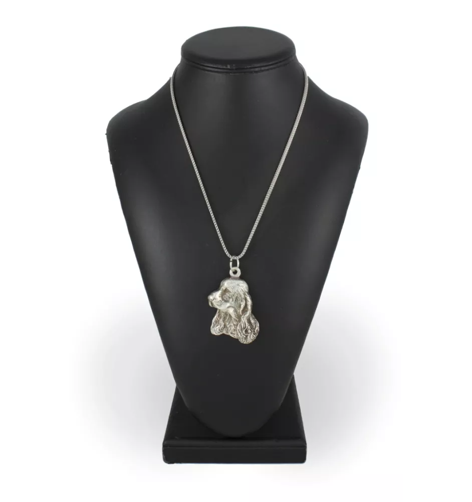 Cocker spaniel anglais - un collier avec un chien, un pendentif de chien sur une chaîne en argent, un bijou unique de la marque Art-Dog