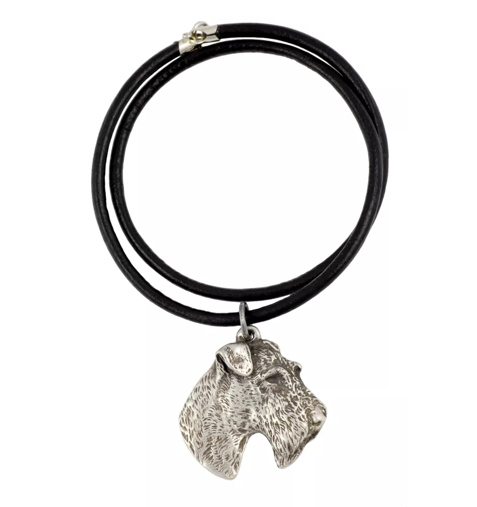 Fox-terrier à poil dur - collier avec un chien, pendentif en plaqué argent pour les fans de chiens, bijoux uniques de la marque Art-Dog