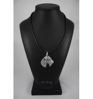 Fox-terrier à poil dur - Collier de chien dans une boîte cadeau, médaillon argenté pour fan de chien, pendentif remarquable de la marque Art-Dog