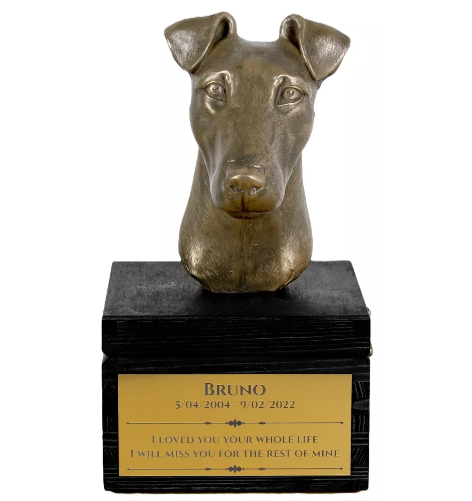 Fox Terrier Glatthaar, Foxterrier - eine Urne mit Gravur und Hundeskulptur, letzter Abschied, handgefertigtes Produkt der Marke Art-Dog