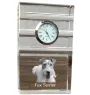 Fox-terrier à poil dur - une horloge en verre avec une photo, une photo de chien dans un cristal, une horloge de bureau personnalisée de la marque Art-Dog