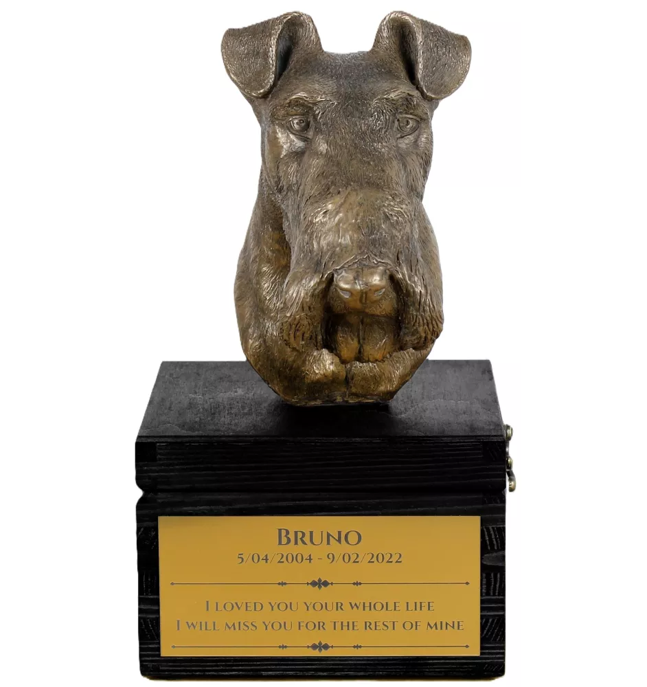 Fox Terrier Drahthaar, Foxterrier - eine Urne mit Gravur und Hundeskulptur, letzter Abschied, handgefertigtes Produkt der Marke Art-Dog