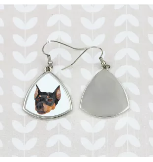 Deutscher Pinscher - Ohrringe mit einem Bild und dem Schriftzug "Geometrischer Hund" von Art-Dog