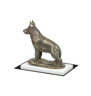 Berger allemand, Berger d'Alsace, Berger alsacien - une statuette de chien, une figurine en marbre blanc, un trophée pour l'exposition de chiens de la marque Art-Dog