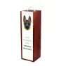 Deutscher Schäferhund I - geometrische Box mit einem Bild und Schriftzug für Wein der Marke Art-Dog