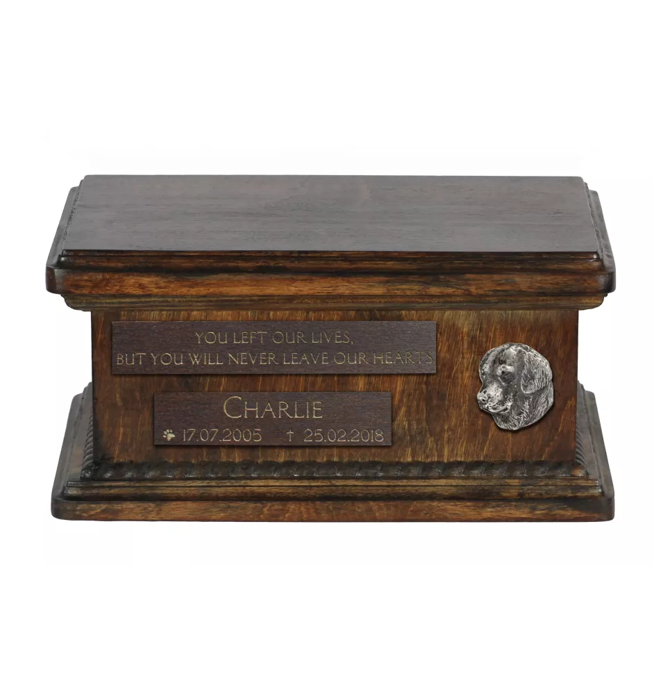 Golden Retriever - hölzerne Urne für die Asche eines Hundes, personalisierte Urne mit Gravur, kleine Urne für Hundesasche von der Marke Art-Dog