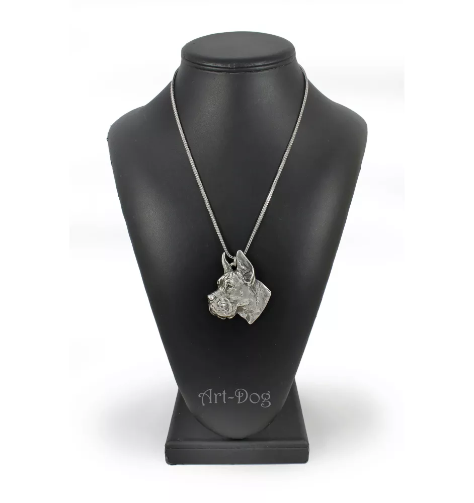Dogue allemand, Grand danois I - un collier avec un chien, un pendentif de chien sur une chaîne en argent, un bijou unique de la marque Art-Dog