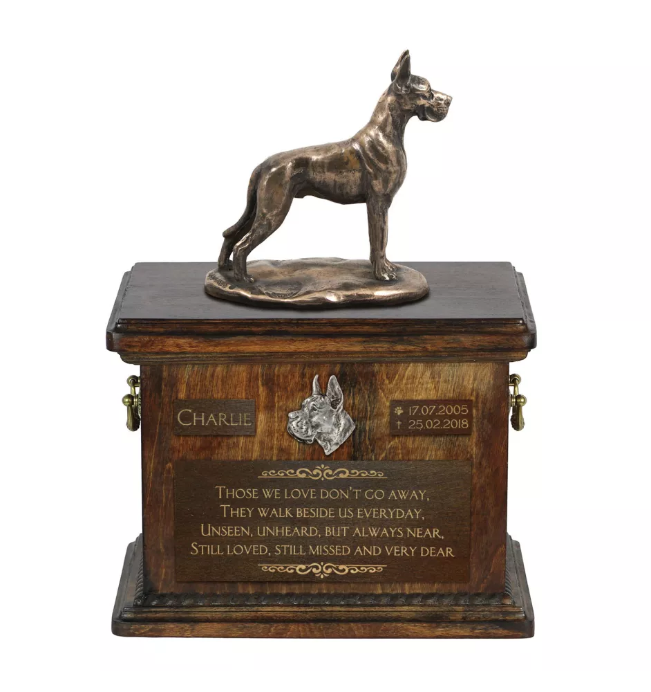 Dogue allemand, Grand danois I - urne pour les cendres de chien, urne avec une statuette, urne personnalisée pour les cendres de chien de la marque Art-Dog
