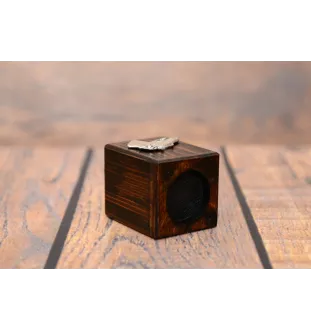 Lévrier anglais, Greyhound - bougeoir en bois avec un chien, un souvenir unique après la perte d'un chien, une œuvre artisanale de la marque Art-Dog