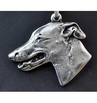Lévrier anglais, Greyhound - un collier avec un chien, un pendentif de chien sur une chaîne en argent, un bijou unique de la marque Art-Dog