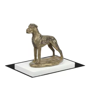 Dogue allemand, Grand danois II - statuette de chien, figurine sur un socle blanc, trophée pour exposition de chiens de la marque Art-Dog