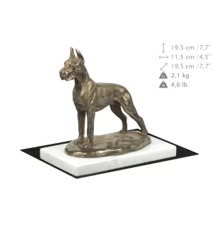 Dogue allemand, Grand danois I - une statuette de chien, une figurine en marbre blanc, un trophée pour l'exposition de chiens de la marque Art-Dog