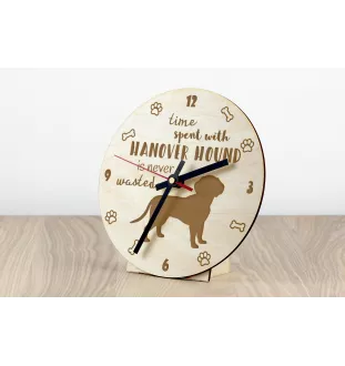 Hanoverian Hound, Hanover Hound, Hanoverian Scenthound - clock with dog, wooden clock with engraving, personalised clock by Art-Dog