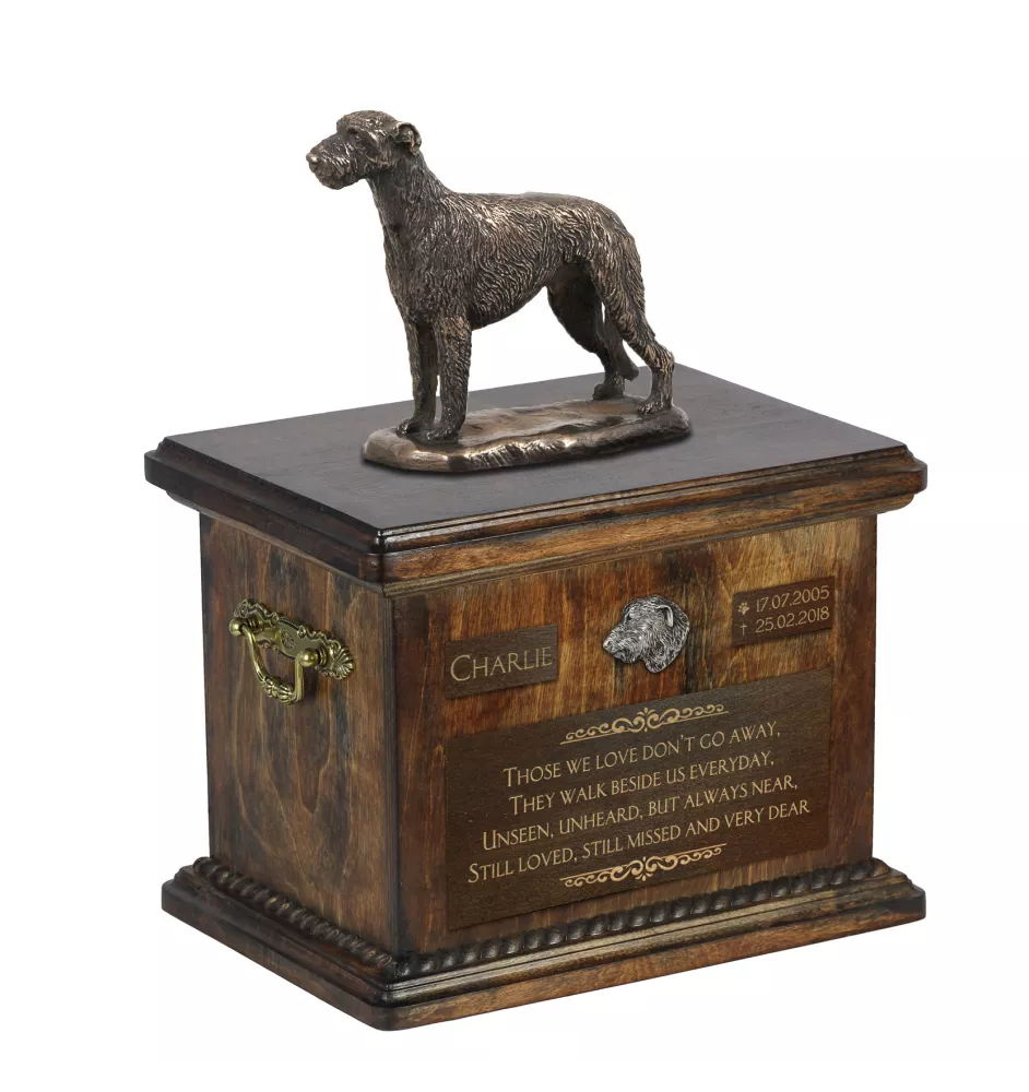 Irischer Wolfshund, Irish Wolfhound I - Eine Urne für die Asche eines Hundes, eine Urne mit einer Statue, eine personalisierte Hundeurne von der Marke Art-Dog.