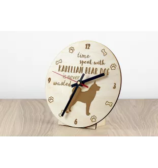 Chien d'ours de Carélie - horloge avec chien, horloge en bois, horloge murale pour les amoureux des chiens, horloge de bureau et étagère, Art-Dog