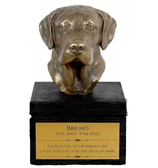 Labrador Retriever, retriever du Labrador - une urne avec une gravure et une sculpture de chien, un dernier adieu, un produit fait à la main de la marque Art-Dog
