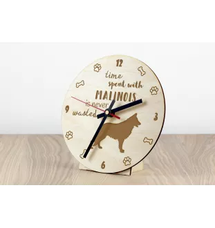 Malinois chien de berger belge - horloge avec chien, horloge en bois avec gravure, horloge personnalisée par Art-Dog