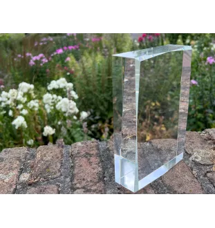 Mudi - Kristall mit einem Hundebild, Bild im Glas, moderne Ausstellung des Art-Dog-Bildes.