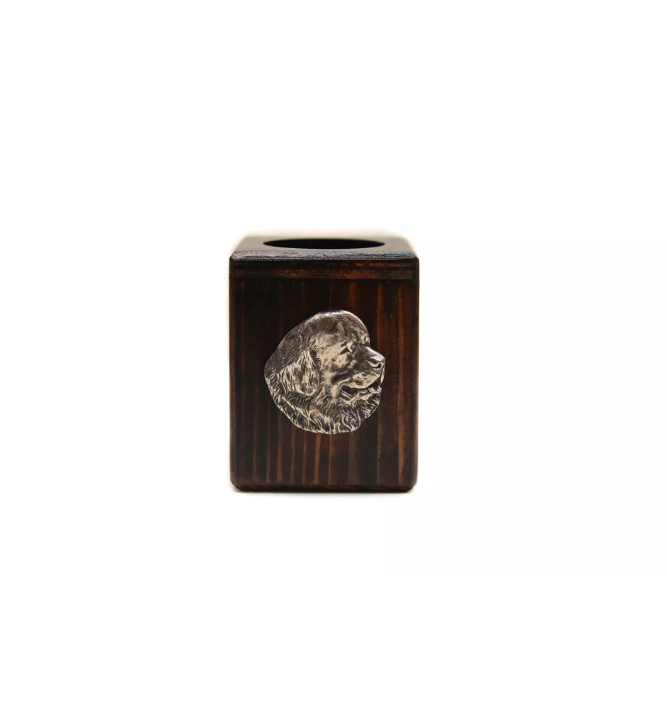 Chien de Terre-neuve, retriever de Terre-Neuve - bougeoir en bois avec un chien, un souvenir unique après la perte d'un chien, une œuvre artisanale de la marque Art-Dog