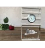 Chien d'élan norvégien - une horloge en verre avec une photo, une photo de chien dans un cristal, une horloge de bureau personnalisée de la marque Art-Dog