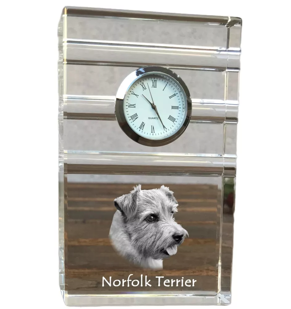 Norfolk Terrier - une horloge en verre avec une photo, une photo de chien dans un cristal, une horloge de bureau personnalisée de la marque Art-Dog