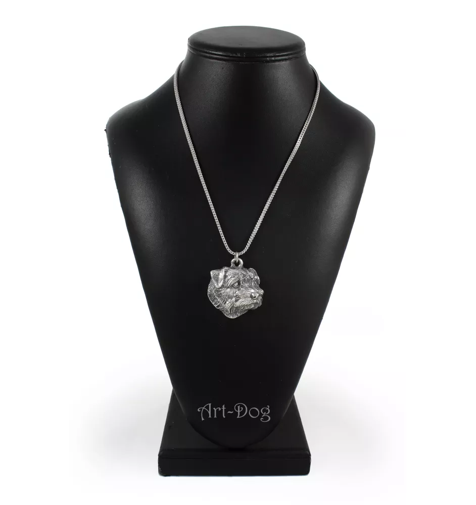 Norfolk Terrier - un collier avec un chien, un pendentif de chien sur une chaîne en argent, un bijou unique de la marque Art-Dog