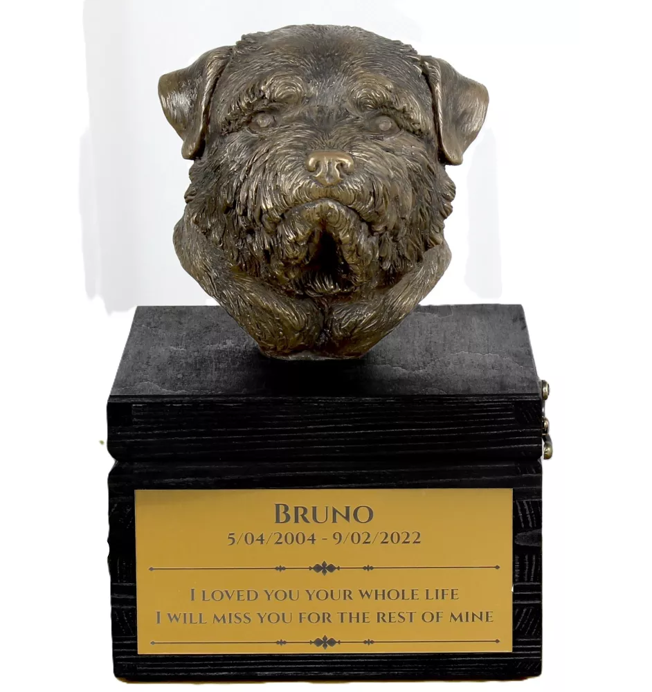 Norfolk Terrier - eine Urne mit Gravur und Hundeskulptur, letzter Abschied, handgefertigtes Produkt der Marke Art-Dog