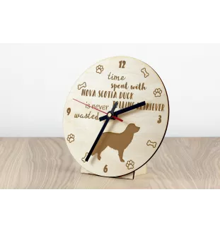 Retriever z Nowej Szkocji zegar ze sklejki Art-Dog