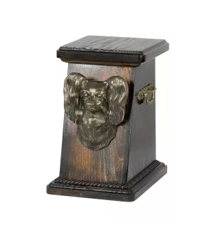 Papillon, Kontinentaler Zwergspaniel eine Ascheurne für Hunde, eine elegante Urne mit einer Statue, eine Gedenkurne mit dem Porträt eines Hundes von der Marke Art-Dog